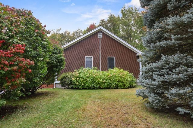3 Amidon Ave, Amesbury, MA 01913