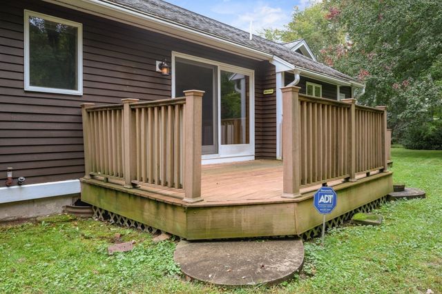 3 Amidon Ave, Amesbury, MA 01913