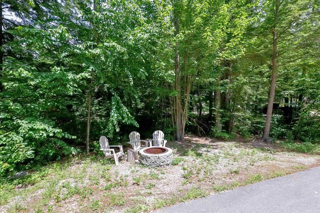 16 Lincoln Lane, Barnstead, NH 03225