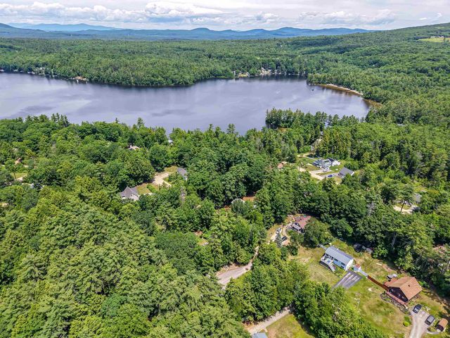 16 Lincoln Lane, Barnstead, NH 03225