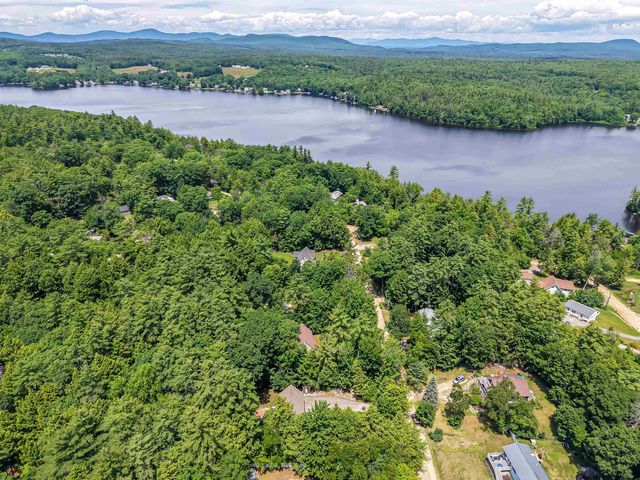 16 Lincoln Lane, Barnstead, NH 03225