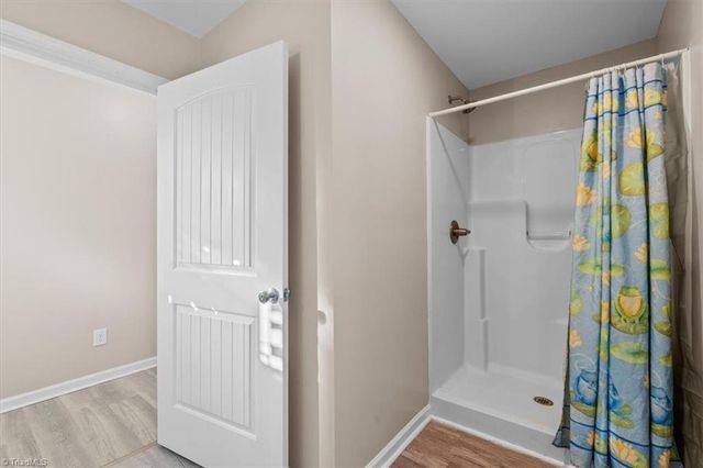 7489 Riverside Road, Seagrove, NC 27341