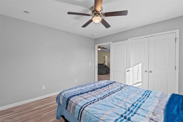 7489 Riverside Road, Seagrove, NC 27341