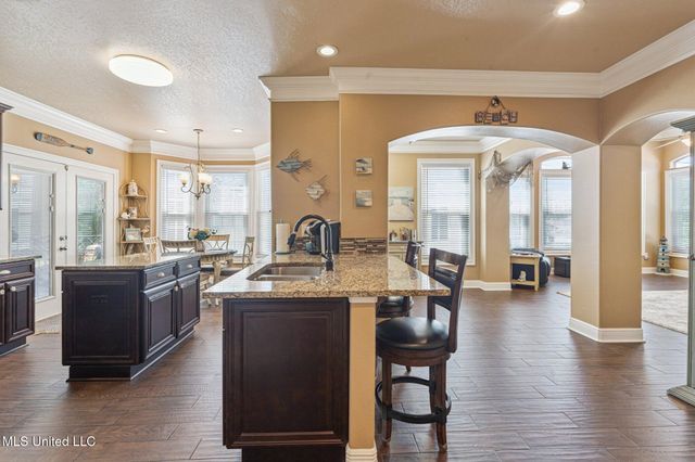 2252 Beach Drive, 1206, Gulfport, MS 39507