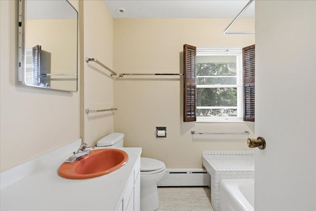 1527 W JUNEWAY Terrace, Chicago, IL 60626