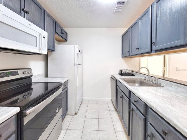 3800 SW 20TH AVENUE 101, Gainesville, FL 32607