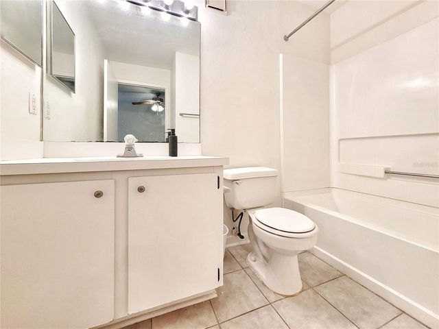 3800 SW 20TH AVENUE 101, Gainesville, FL 32607