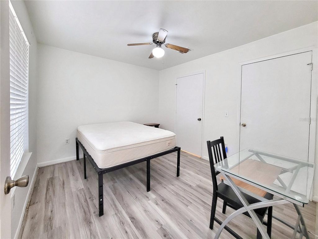 Image 19 of property listing at 3800 SW 20TH AVENUE 101, Gainesville, FL 32607