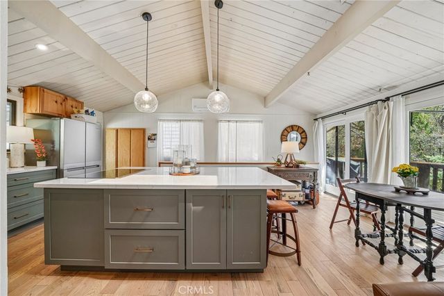 771 Silver Tip Drive, Big Bear Lake, CA 92315