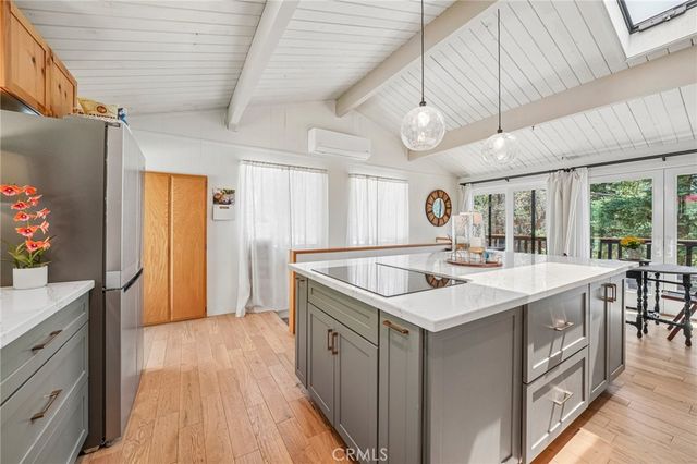 771 Silver Tip Drive, Big Bear Lake, CA 92315