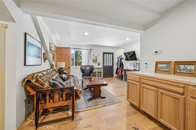 771 Silver Tip Drive, Big Bear Lake, CA 92315