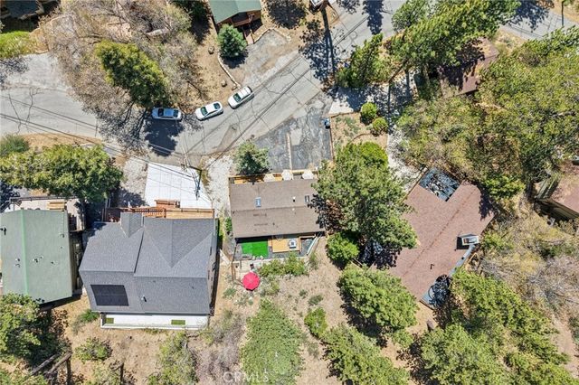771 Silver Tip Drive, Big Bear Lake, CA 92315