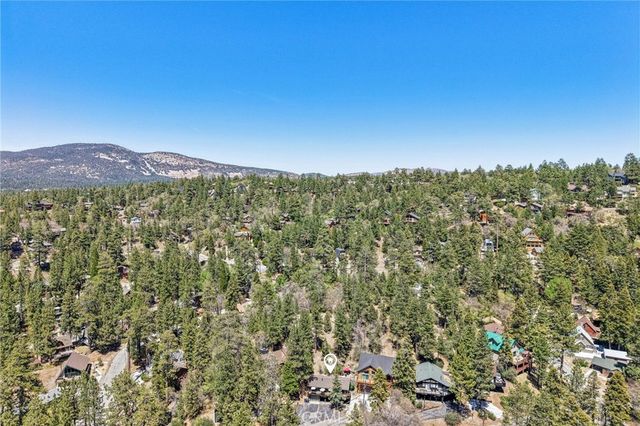 771 Silver Tip Drive, Big Bear Lake, CA 92315
