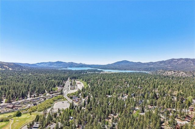 771 Silver Tip Drive, Big Bear Lake, CA 92315