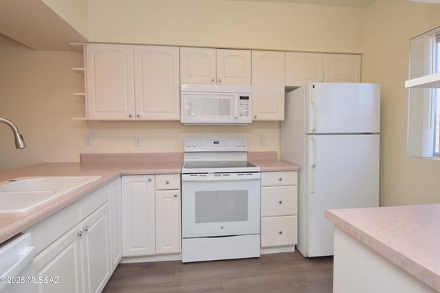 893 S Pantano Parkway, Tucson, AZ 85710