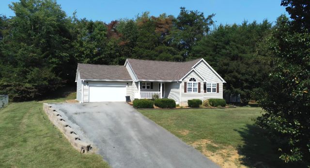 93 Penny Lane, Albany, KY 42602