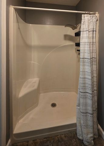 93 Penny Lane, Albany, KY 42602