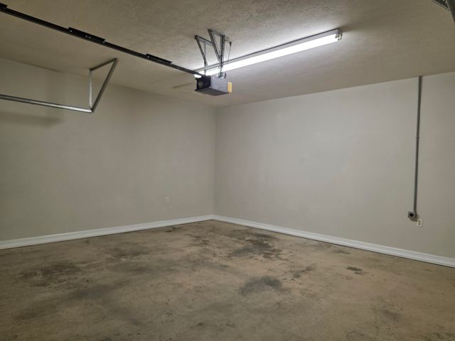 93 Penny Lane, Albany, KY 42602