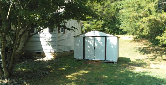 93 Penny Lane, Albany, KY 42602