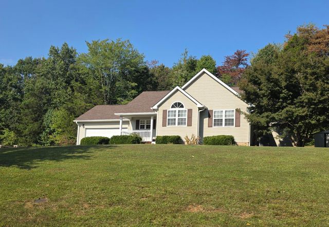 93 Penny Lane, Albany, KY 42602