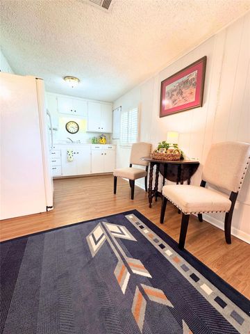 409 Moffett Springs Road, Huntsville, TX 77320