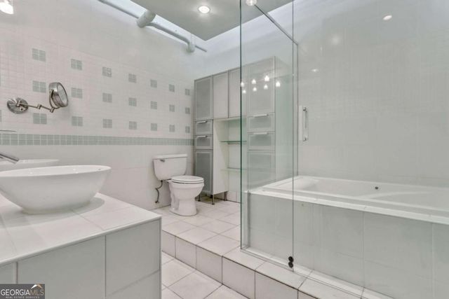 120 Ralph Mcgill Boulevard NE 1304 & 1305, Atlanta, GA 30308