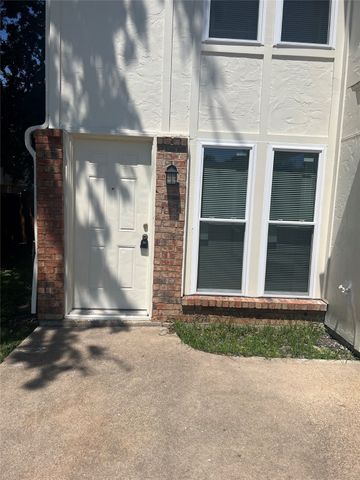 514 Norwood Circle E, Arlington, TX 76013