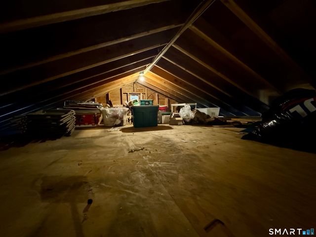 4 Hellstrom Road, East Haven, CT 06512