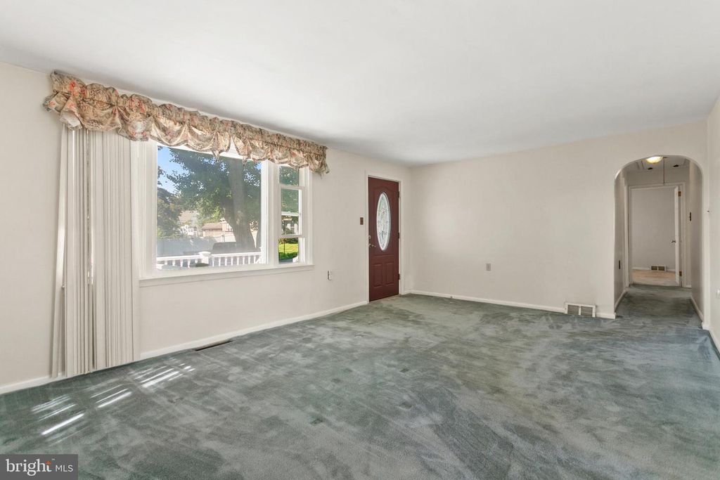 7 PIERCE RD, ASTON, PA 19014 — photo 3