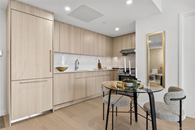 33-71 Prince Street 13E, Flushing, NY 11354