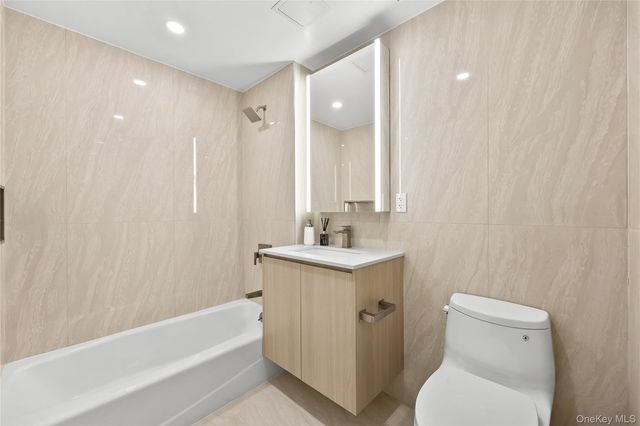 33-71 Prince Street 13E, Flushing, NY 11354