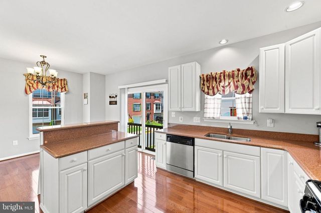 6336 DAKINE CIR, Springfield, VA 22150