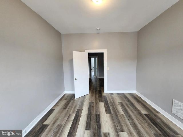 809 N CURLEY ST, Baltimore, MD 21205