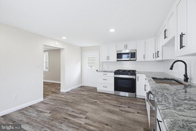 116 W MAIN ST, Mount Joy, PA 17552