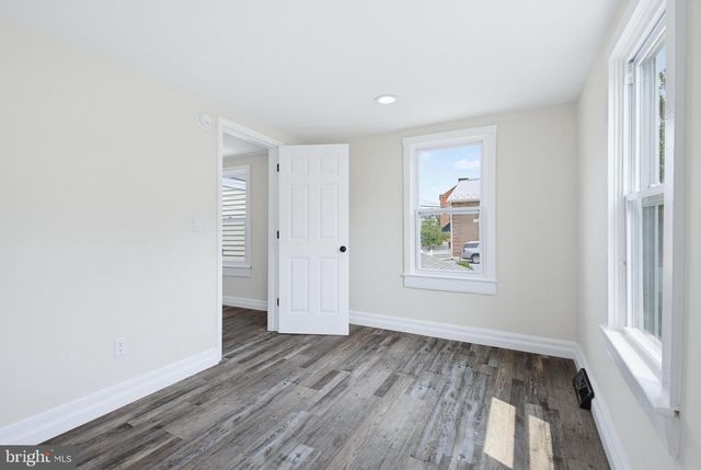 116 W MAIN ST, Mount Joy, PA 17552