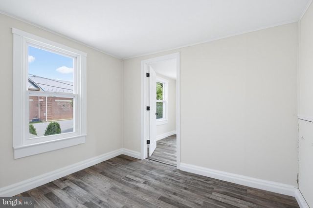 116 W MAIN ST, Mount Joy, PA 17552