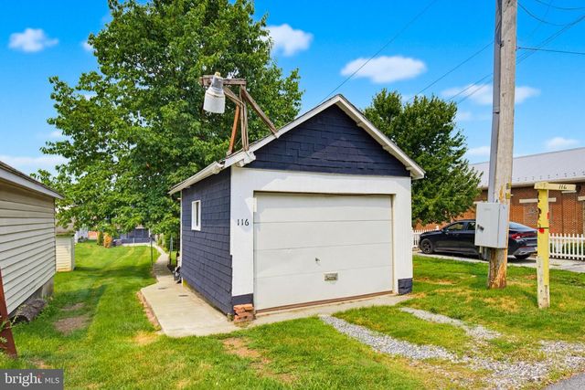 116 W MAIN ST, Mount Joy, PA 17552