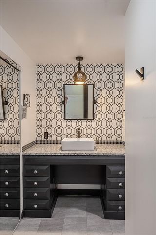 511 LAZY LAKE DRIVE W, Lakeland, FL 33801