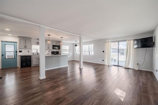 511 LAZY LAKE DRIVE W, Lakeland, FL 33801