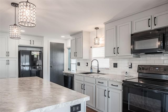 511 LAZY LAKE DRIVE W, Lakeland, FL 33801