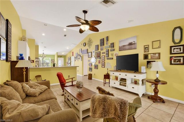 5520 Phillips ST, Bokeelia, FL 33922