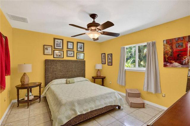 5520 Phillips ST, Bokeelia, FL 33922