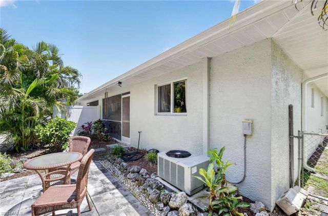 5520 Phillips ST, Bokeelia, FL 33922