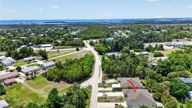 5520 Phillips ST, Bokeelia, FL 33922