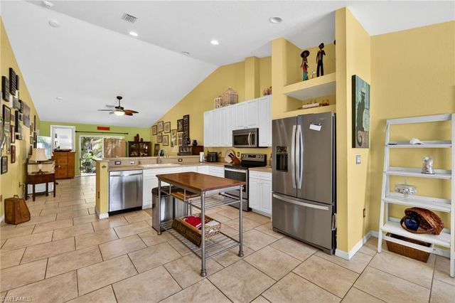5520 Phillips ST, Bokeelia, FL 33922