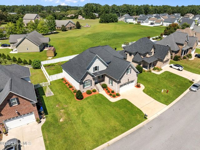 133 Blackwater Drive, Winterville, NC 28590