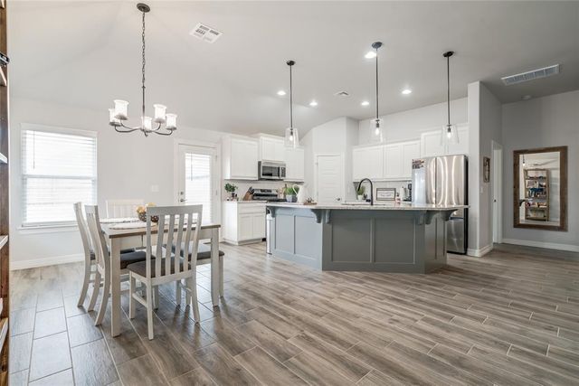 9113 Anaum Lane, Yukon, OK 73099