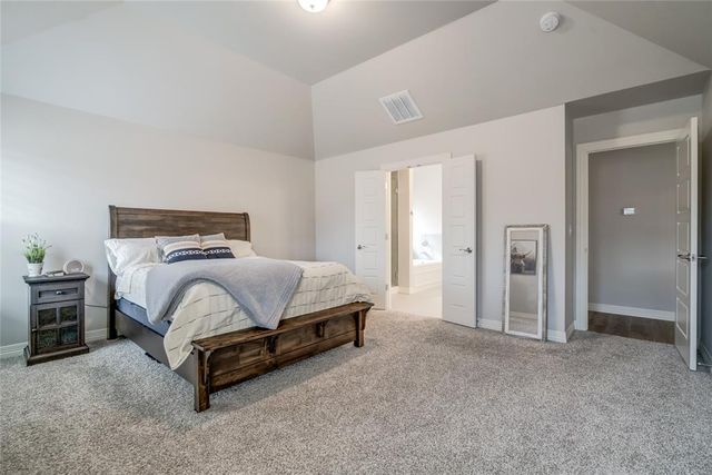 9113 Anaum Lane, Yukon, OK 73099