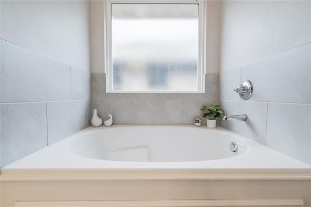 9113 Anaum Lane, Yukon, OK 73099