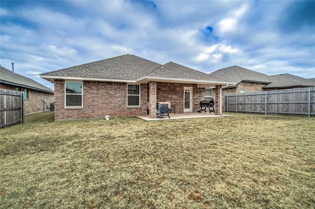 9113 Anaum Lane, Yukon, OK 73099